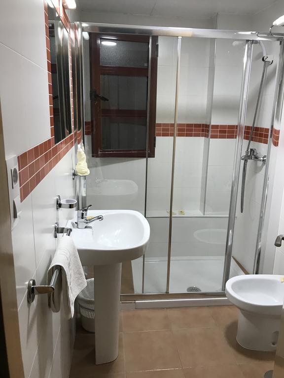 Hostal Rio De Oro Алькала-ла-Реаль Экстерьер фото